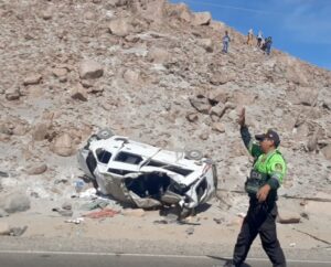 La Policía de Carreteras informó que producto de estos accidentes 120 personas resultaron heridas en las vías interprovinciales como la Panamericana Sur y la ruta Arequipa-Puno. Foto: Policía de Carreteras. 